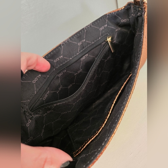 Aldo Metallic Bronze Snakeskin Shoulder Bag Gold Chain Hardware Baguette Purse - Picture 5 of 5